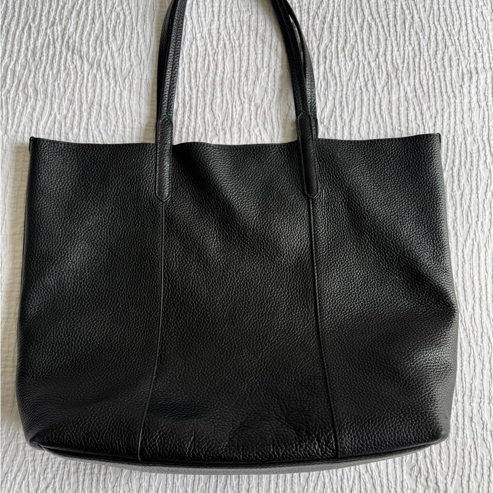 Banana Republic Black Pebbled Leather Tote Bag - Picture 3 of 11